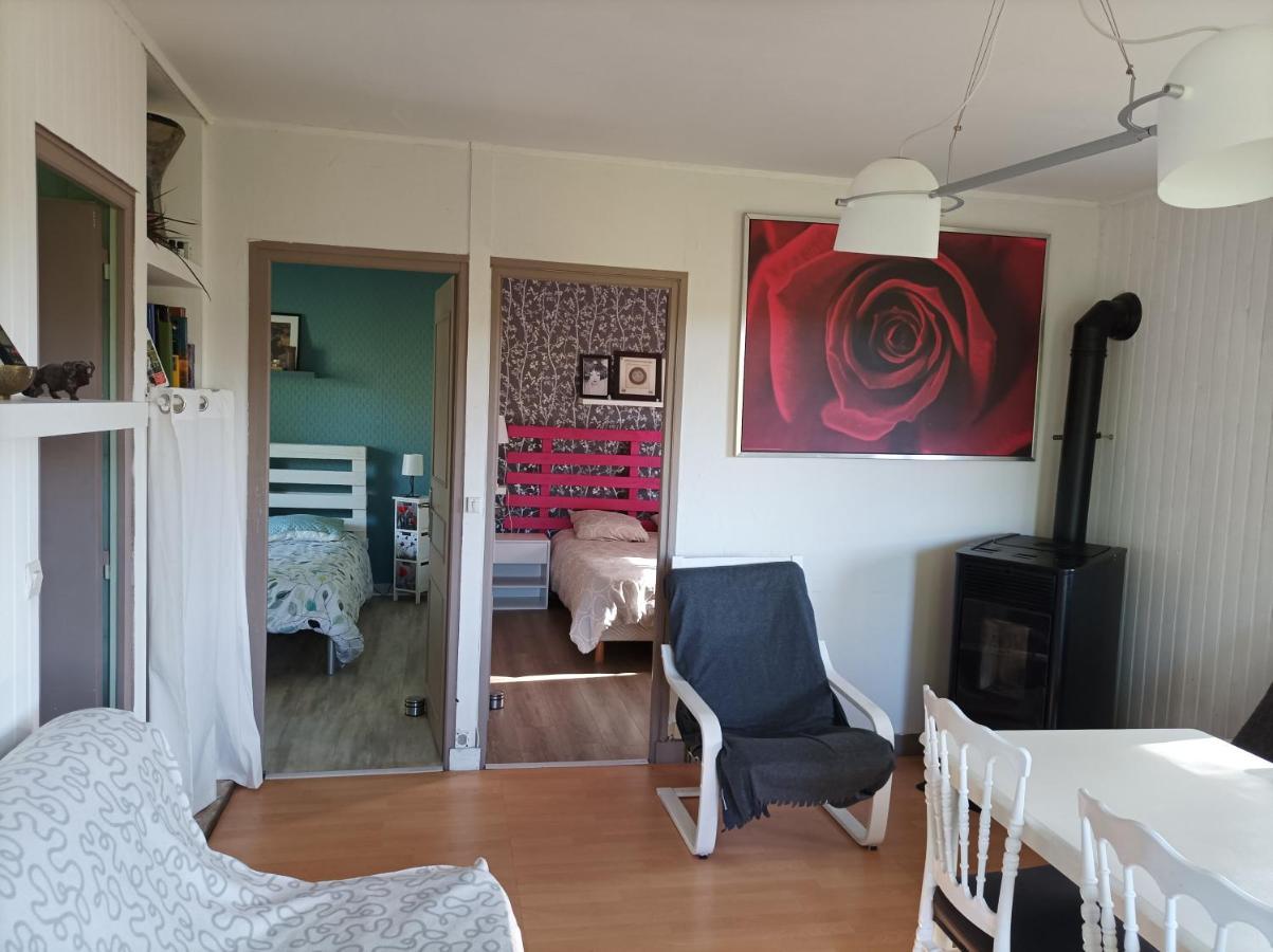 Chalet Deux Chambres Au Calme Saint-Brisson 外观 照片